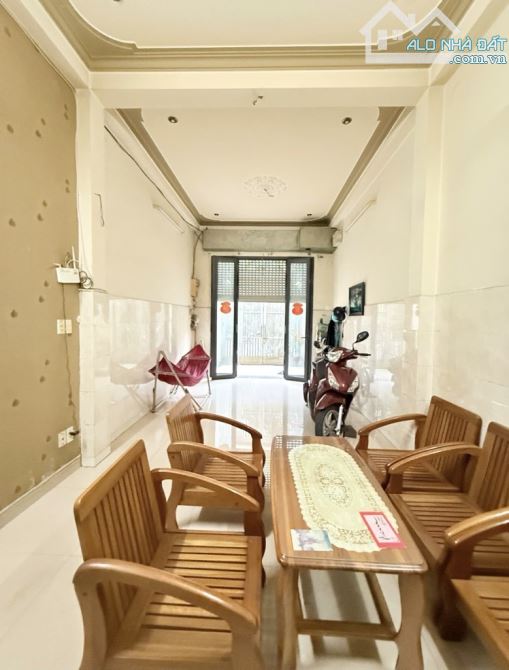 4 TẦNG BTCT -MTKD LÊ SAO- PHÚ THẠNH TÂN PHÚ -DT: 59M2 - 9.X TỶ - 8