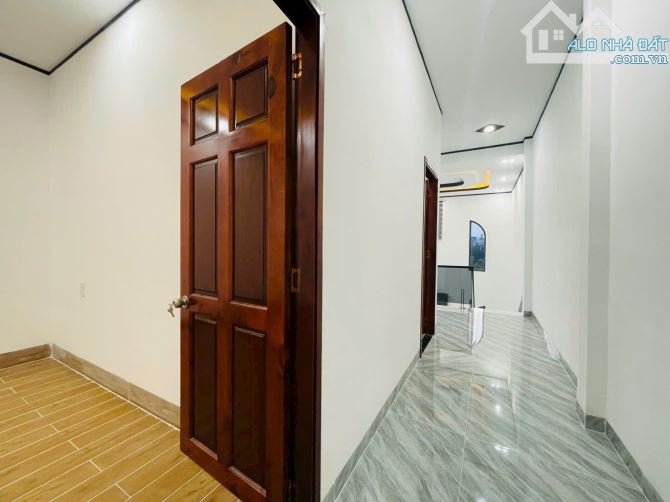 Nhà Lầu 5x20 sổ hồng riêng, 3 phòng ngủ, sát bên Cầu Lớn Hóc Môn - 8