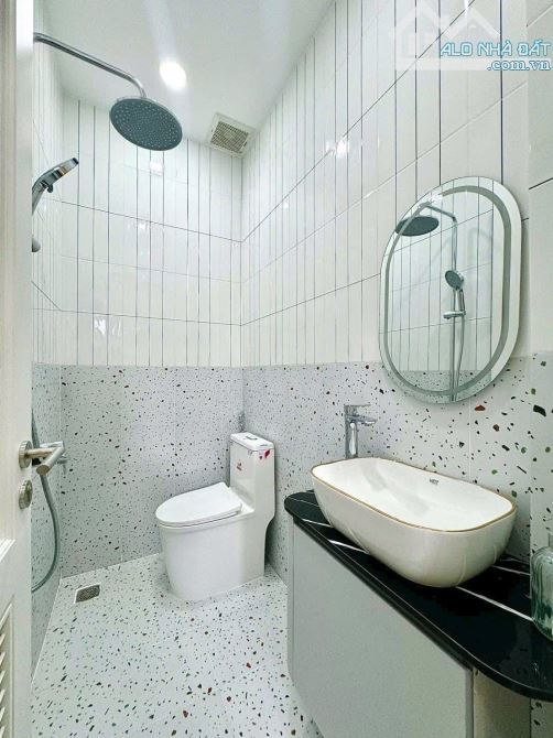GẤP BÁN GIẢM SÂU CHỈ CÒN 6,27 TỶ NHÀ ĐƯỜNG KỲ ĐỒNG, QUẬN 3 . DT: 65,2M2 - 9