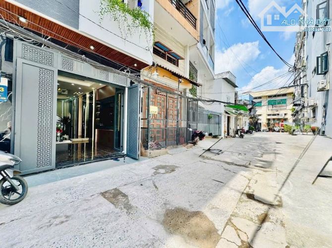Nhà đẹp Full nội thất gần siêu thị Emart Phan Huy Ích - 9