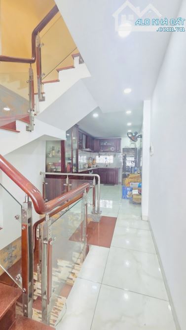QUẬN 5 - 2 MẶT HẺM - CÁCH MẶT TIỀN 15M - 5 TẦNG 5PN - TẶNG FULL NỘI THẤT - GIÁ CHỈ 9 TỶ TL - 9
