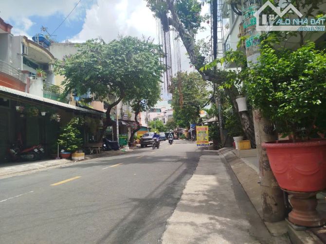 Cần bán gấp căn nhà mặt tiền thiết kế đẹp, đường Lê Thiệt, Tân phú. 112.5m2 (nở hậu) - 9