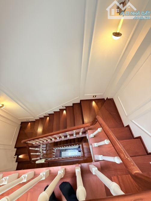 Bán biệt thự Tân Bình - 102m2 - 4 tầng - mới đẹp - khu biệt lập dân trí cao - 9