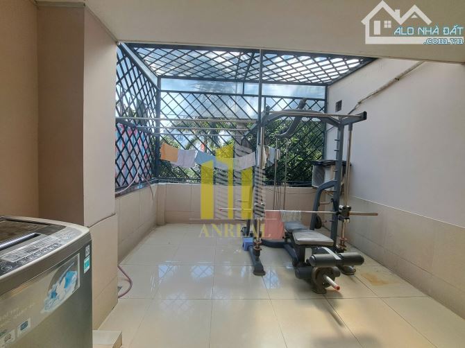 Cho thuê Villa Trần Não full nội thất 5 phòng. Giá 35 triệu - 9