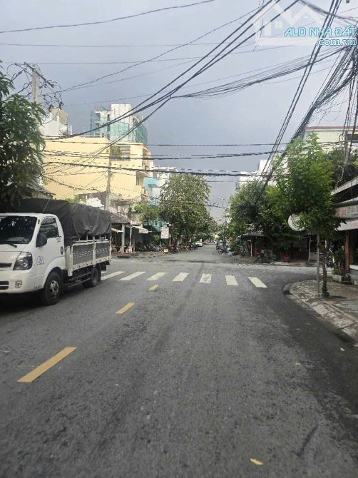 MẶT TIỀN ĐƯỜNG SỐ NGUYỄN THỊ THẬP TÂN QUY Q7  NGANG 4 DÀI 19 M - 4T CÓ 200 TRIỆU M - 9