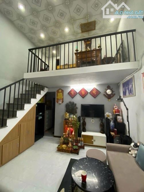 🏠🏠🏠Nhà cấp gác lửng thiết kế nhỏ gọn và xinh đẹp sát biển Nguyễn Tất Thành. - 9