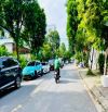 Bán nhà siêu phẩm sát Võ Văn Kiệt.DT:122m2.Gí:15 tủ TL