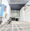 Bán toà nhà Q10 - hầm + 9 tầng - doanh thu 3.6 tỷ/năm