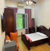 Cho thuê căn hộ Tầng 2 Phố Yết Kiêu - Trần Hưng Đạo, DT 50m2 gồm 1PN, giá 12tr.