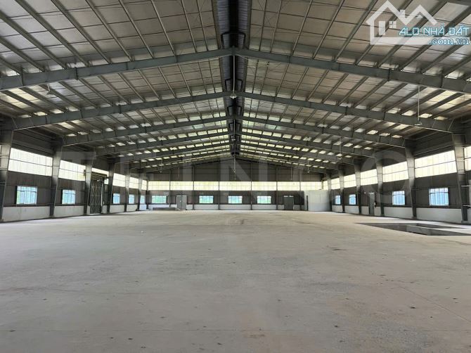 Kho xưởng bãi 5.416m² nhà kho xây dựng 3.572m² có PCCC và trạm điện 3 pha, lộ Container