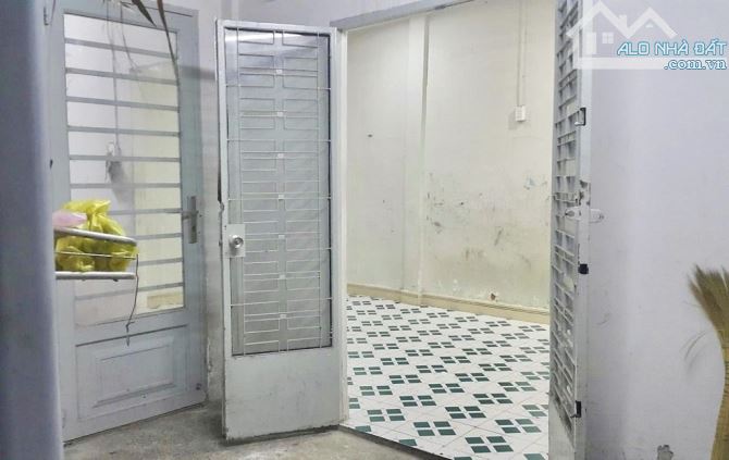 40m2 Mặt tiền đường gần chợ Thủ Đức - Giá chỉ 4.3 Tỷ !!! - 1