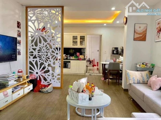 Bán Gấp Nhà Nguyễn Đổng Chi Ô Tô Đỗ Cửa. DT 40m x 5T, MT 5m giá chỉ 12 tỷ ( TL )