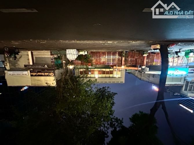 Bán dãy nhà 1317m2 Q1- Mạc Đĩnh Chi - kế bên Lãnh sự quán Mỹ - đối diện nhà hát Bến Thành