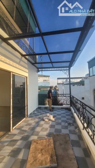 Bán hoa hậu trần quý cáp - Văn miếu / QUỐC tử Giám