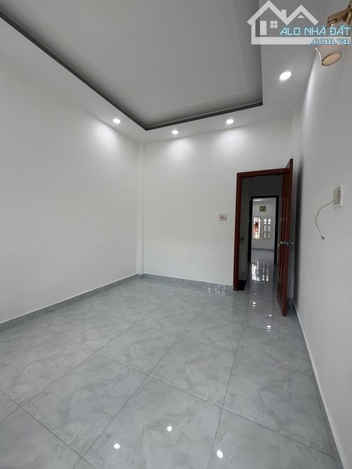 ÂU DƯƠNG LÂN NHÀ MỚI - HẺM 5M - 3.2/3.4X13M - KHÔNG QUY HOẠCH