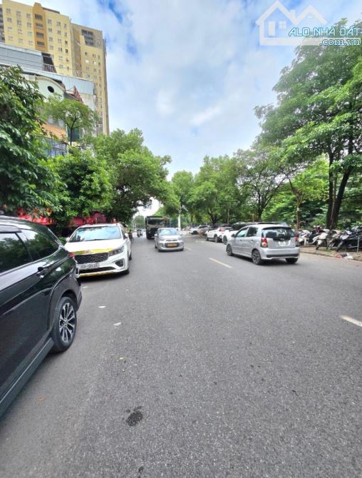 MẶT PHỐ TÚ MỠ - CẦU GIẤY - TOÀ NHÀ 8 TẦNG THANG MÁY - THÔNG SÀN - KD ĐẮC ĐỊA