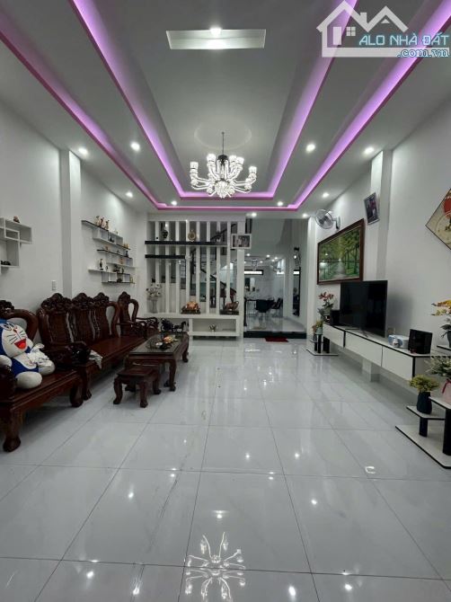 Bán nhà 3 tầng MT Hoà Phú 8 Liên Chiểu Khu E Kim Long
