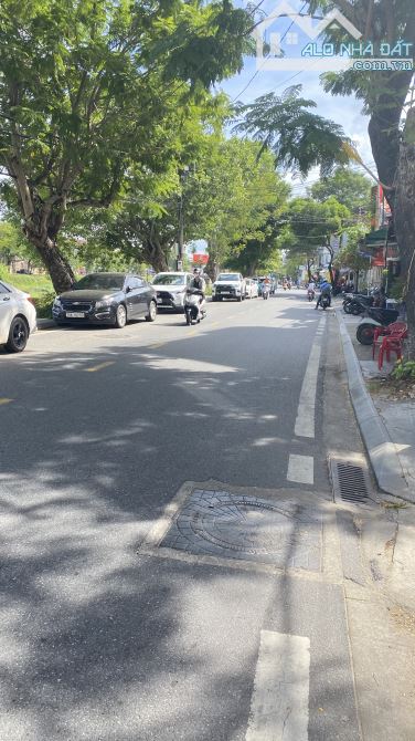 Mặt tiền View Sông Phan Chu Trinh - Huế - Diện tích 130m2 (thực tế 138m) - Chỉ 9,x tỷ