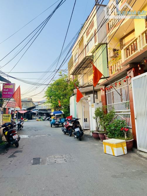 🏠BÁN ĐẤT TẶNG NHÀ MẶT TIỀN AN CƯ 2 – SÁT BIỂN MỸ KHÊ– GIÁ CHỈ 10,2X TỶ