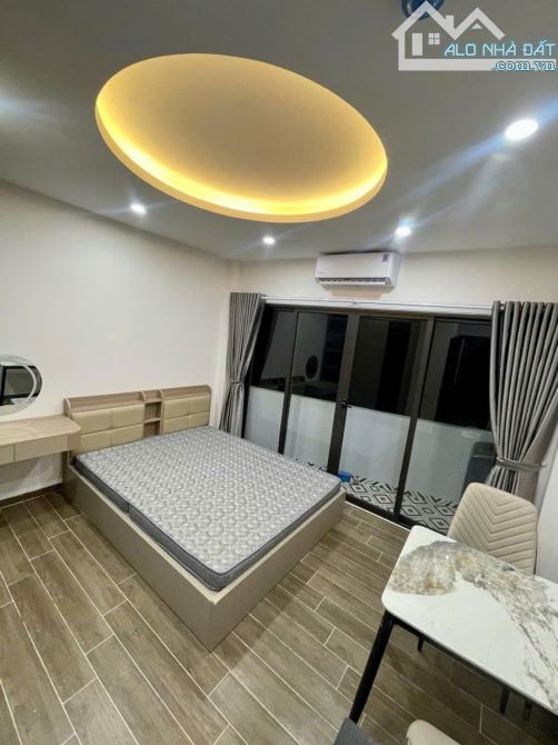 Bán nhà Hào Nam sau học viện Âm Nhạc - doanh thu 700tr/năm 65m2 chỉ nhỉnh 200tr/m2