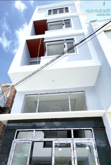 Mở bán căn nhà 4,5 mê bao đẹp xịn nội thất tuyệt vị trí đáng sống cách Biển 300