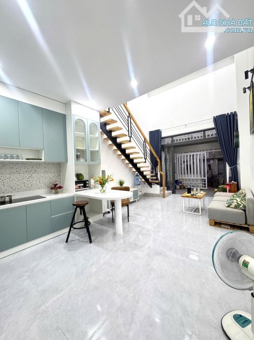 BÁN NHÀ RIÊNG TRIỆT + LỬNG - 60M2 - 3PN - LÊ VĂN KHƯƠNG - CHỈ 3,45 ĐỒNG