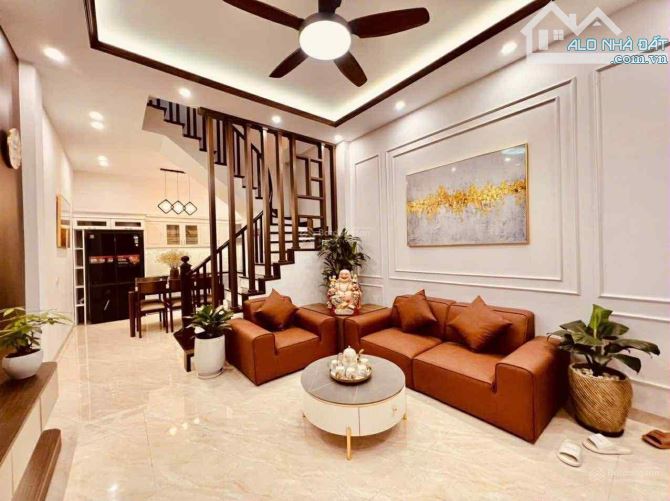 CỰC HIẾM HOÀNG MAI –55m x 5T thang máy, đẹp từng góc cạnh, ngõ ôtô kinh doanh chỉ hơn 10tỷ