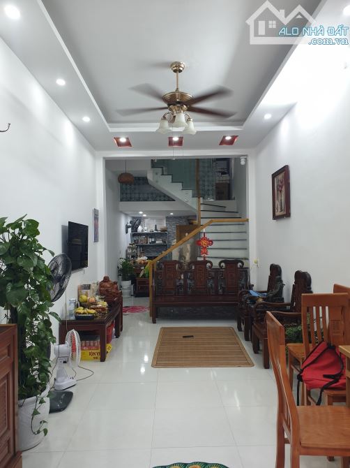 BÁN NHÀ ĐẸP 2.086 TỶ 3 TẦNG 46M2 NGÕ RỘNG ĐƯỜNG LƯU HỮU PHƯỚC