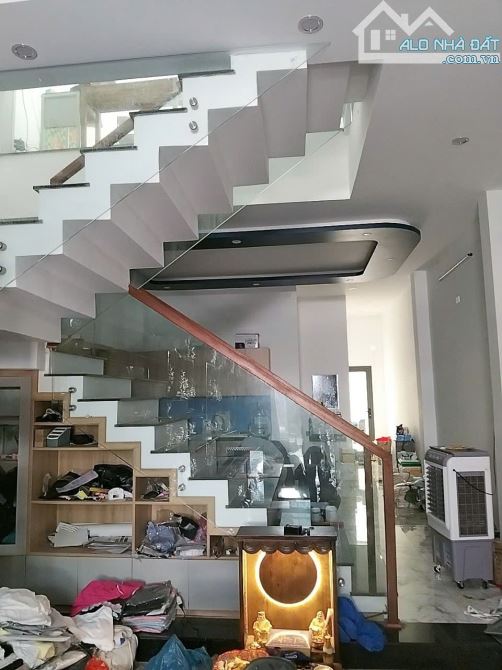 CỰC HÓT NHÀ 3 TẦNG MẶT TIỀN NGUYỄN CAO_VỊ TRÍ VÍP_DT 75M2_NGANG 5M_NHỈNH 6 TỶ