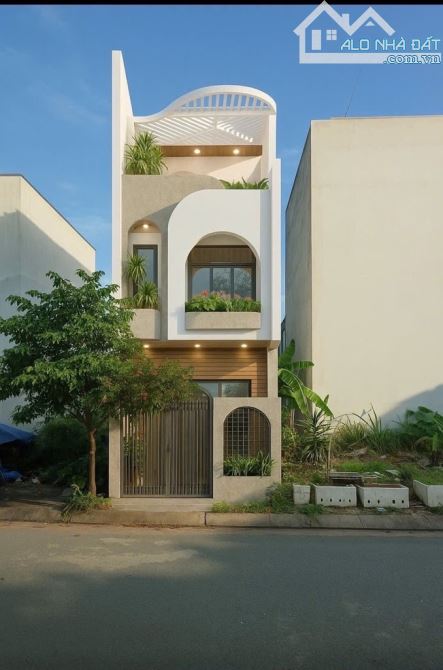 Nhà 3 Tầng Thủ Đức, 51m2.Ngõ rộng xe Hơi Thông. shr. hoàn công đủ, Hơn 4 tỷ