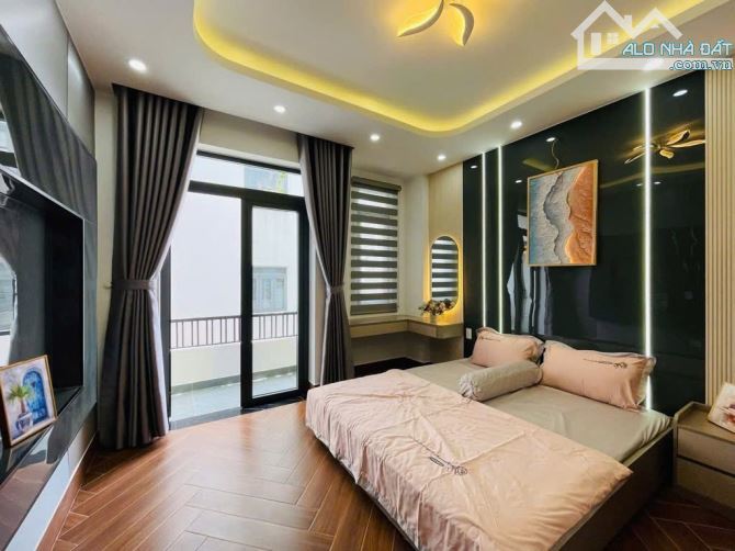 HẾT NƯỚC CHẤM - TÂN BÌNH 6p-5p đi bộ ra EMART - 52M2 full nội THẤT CAO CẤP - 6 TỶ NHỈNH