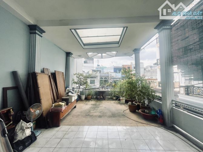 😍 LÔ GÓC MẶT TIỀN ĐƯỜNG LƯƠNG THẾ VINH TP- NGANG KHỦNG VUÔNG A4 - 3 TẦNG BTCT 5 x 17.4 -