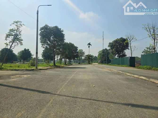 bán 94m đất trục chính khu hồ sen linh sơn, đường 14m thông kinh doanh rất tiềm năng