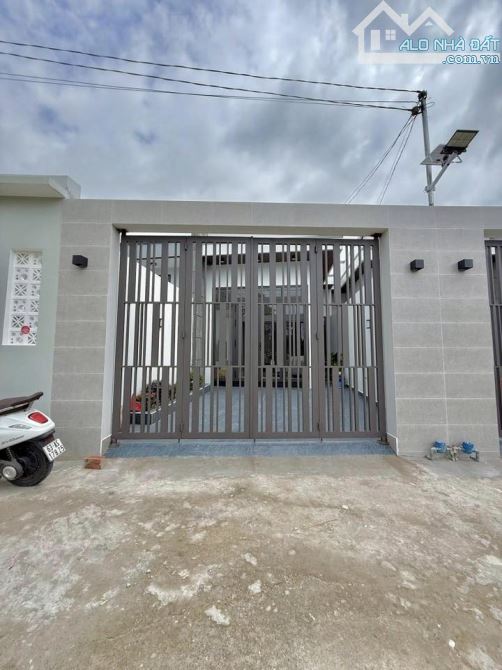 BÁN NHANH NHÀ CẤP 4 HIỆN ĐẠI VỪA HOÀN THIỆN XONG
