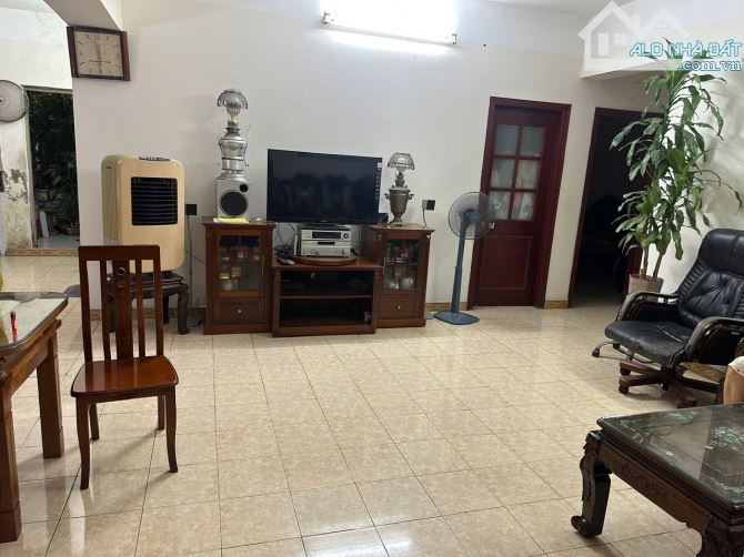 Cực hiếm ! Cần bán CHCC Golden Field Mỹ Đình 2PN2VS