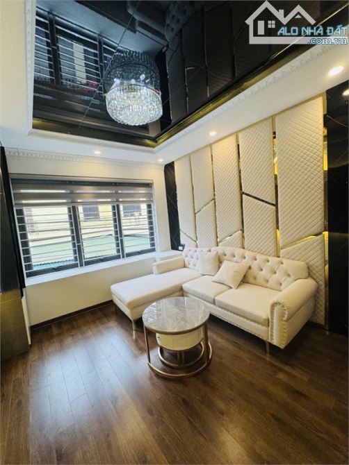 NHÀ MỚI TINH ĐẸP LUNG LINH – 50M – KINH DOANH BẤT CHẤP – 6 TẦNG THANG MÁY – ĐƯỜNG RỘNG Ô T