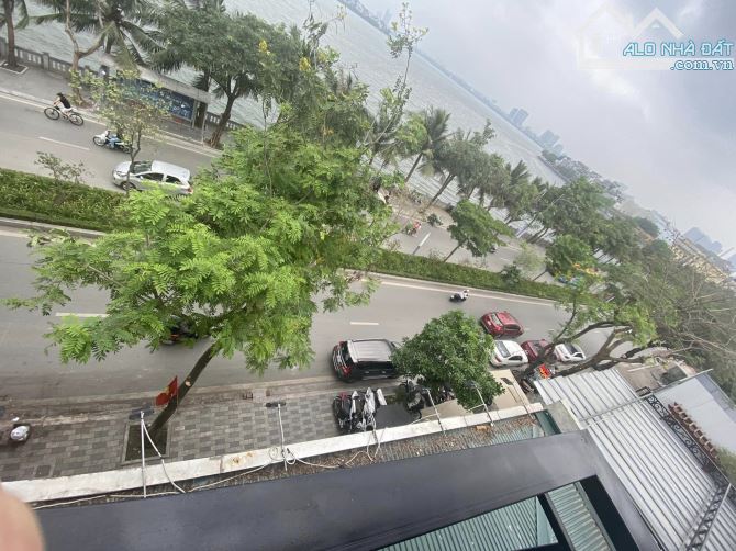 Đất - Ngã 4 Võ Chí Công - Lạc Long Quân, 90m2, MT 10m, Đường Nhựa 3m, Cạnh Hồ Tây  24 tỷ
