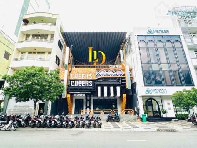 Bán nhà mặt tiền Trần Thiện Chánh, P12, Q10. DT: 14x18m, 6 tầng. Gía bán 80 tỷ bớt lộc