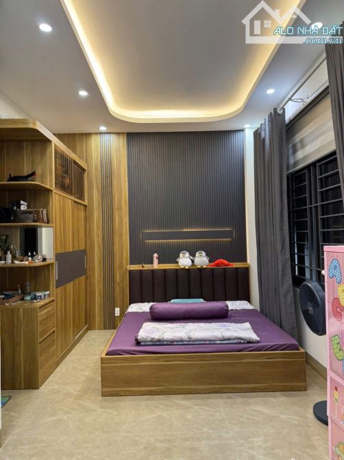 CẦN BÁN NHÀ 1 TRỆT 3 LẦU HẺM Ô TÔ TRƯƠNG CÔNG ĐỊNH THÔNG LÊ HỒNG PHONG – P.7 – 40M2 - 5.6Ỷ