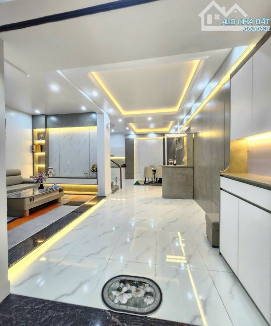 💥 BÁN NHÀ 3 TẦNG – Ô TÔ ĐỖ CẠNH NHÀ – TRẠI LẺ, LÊ CHÂN – GIÁ CHỈ 3,25 TỶ 🏡