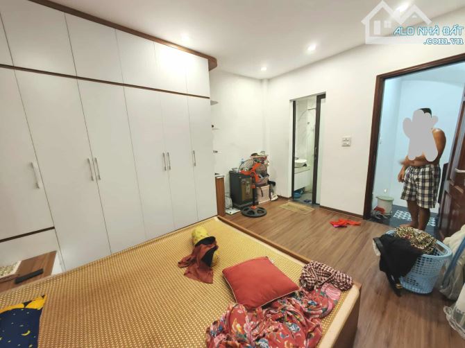 Đức thắng  nhà đẹp gần ô tô tránh  khu vực phát triển nhanh chóng mặt