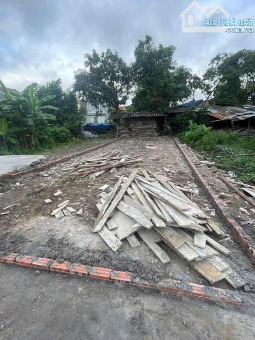 Bán lô 88m2 rẻ nhất Lương Quán, Nam Sơn ngay QL5, Gần trường Du Lịch
