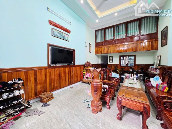 _Nhà 2.5 Tầng Kiệt 142 Lê Độ. Dtđ 100m. Kiệt Chuẩn 2m5 Đến 3m . Kiệt Thẳng