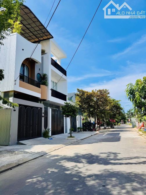 Bán nhà 2 tầng 2 mê MT Bàu Mạc 18 Tiện Ích Xung Quanh đầy đủ - Liên Chiểu