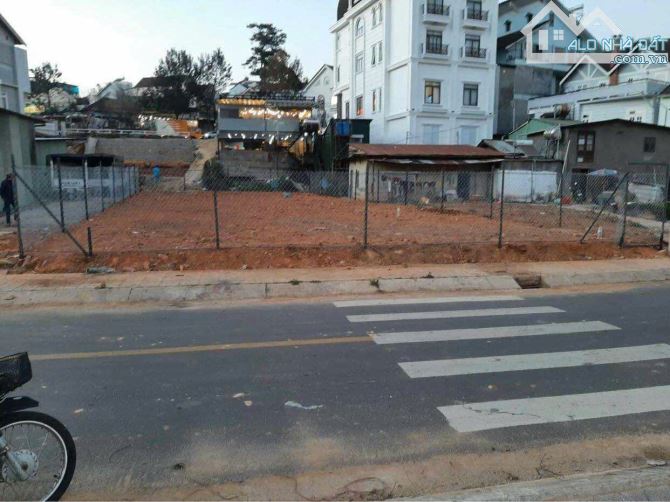 Bán Đất Mặt tiền KQH Phạm Hồng Thái, P10, Đà Lạt - 38.2 tỷ -  382m2