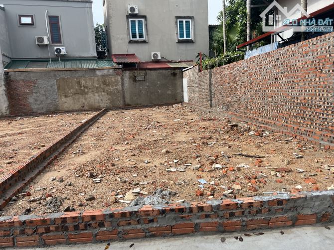 81m full .mặt tiền 5m nở hậu  -Sổ đẹp pháp lý rõ ràng.Tiên Dược -Sóc Sơn