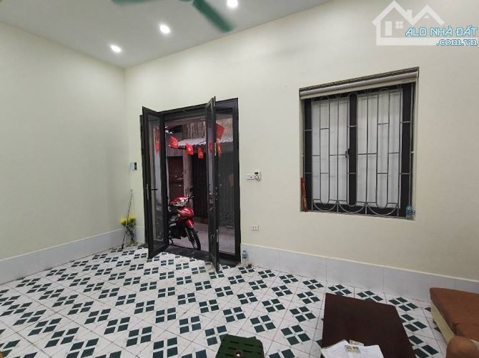 BÁN NHÀ MINH KHAI, NGÕ 3M RỘNG THOÁNG, Ô TÔ GẦN, DT 39M2, GIÁ 6.9 TỶ