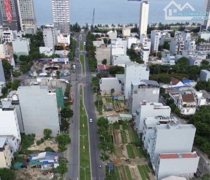 Bán đất 2 MT trung tâm Sơn Trà . DT:213m2.Ngang 12m.Giá:55 tỷ.
