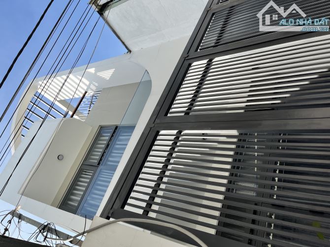 BÁN NHÀ HẺM LÊ VĂN KHƯƠNG , THIẾT KẾ KIỂU ÂU XINH LUNG LINH