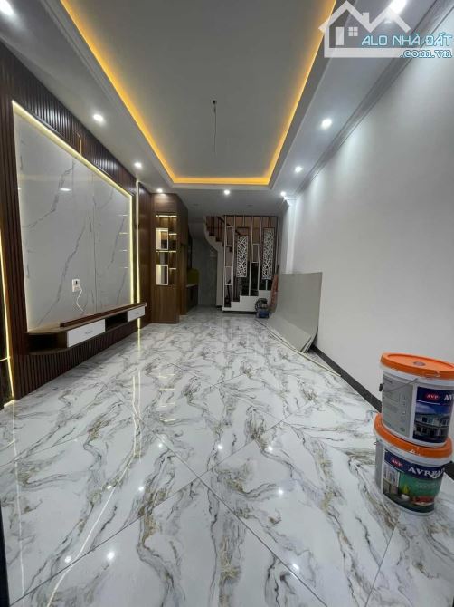 Chính chủ  bán nhà 4 tầng phân lô phố Ông Ích Khiêm 50m chỉ 15.9 tỷ Ba Đình , ô tô đỗ cửa